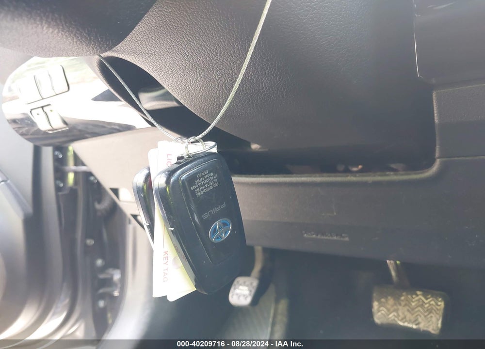 2018 TOYOTA PRIUS VIN: JTDKARFU9J3057253