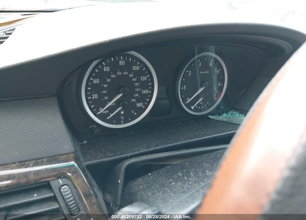 2005 BMW 525I VIN: WBANA535X5B856924