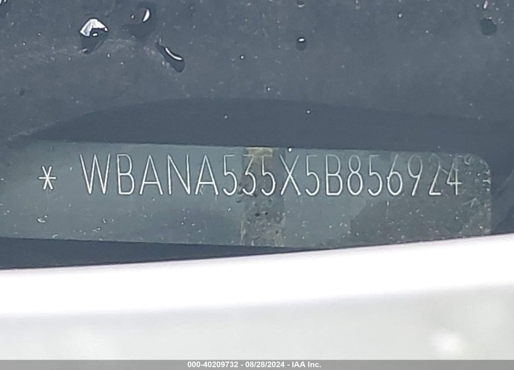 2005 BMW 525I VIN: WBANA535X5B856924