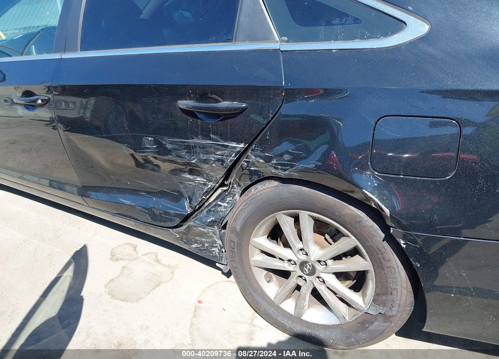 2017 HYUNDAI SONATA SE VIN: 5NPE24AF6HH569184