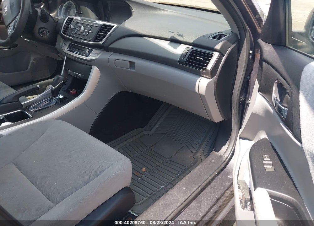 2013 HONDA ACCORD LX VIN: 1HGCR2F3XDA044427
