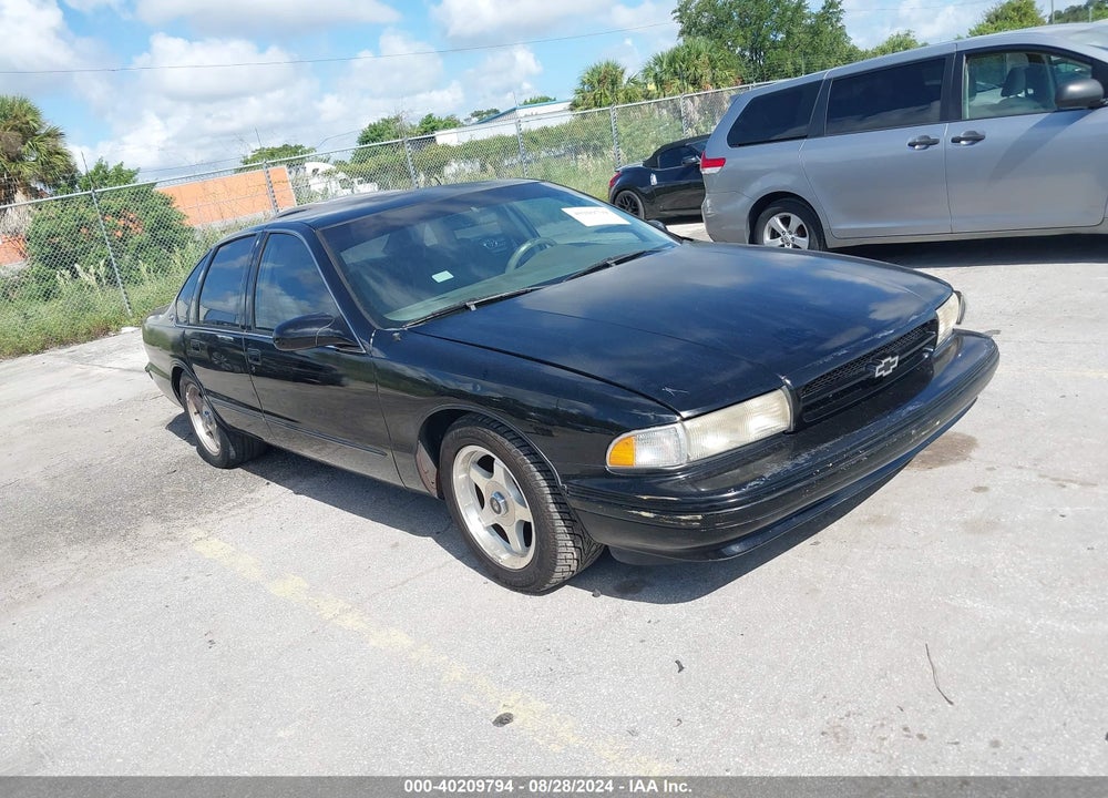 1996 CHEVROLET CAPRICE / IMPALA CLASSIC SS VIN: 1G1BL52PXTR174299
