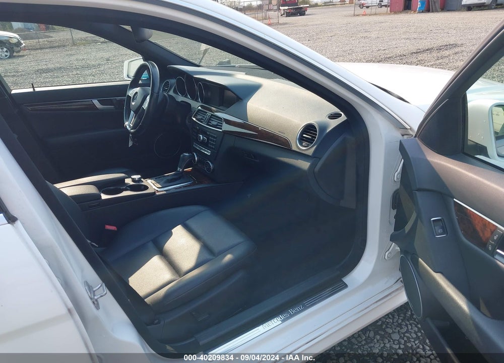 2014 MERCEDES-BENZ C 300 LUXURY 4MATIC/SPORT 4MATIC VIN: WDDGF8AB9EA942504