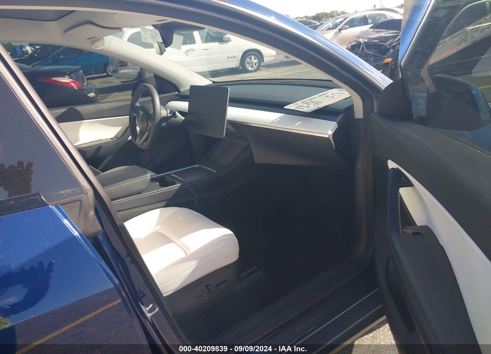 2021 TESLA MODEL Y PERFORMANCE DUAL MOTOR ALL-WHEEL DRIVE VIN: 5YJYGDEF0MF124490