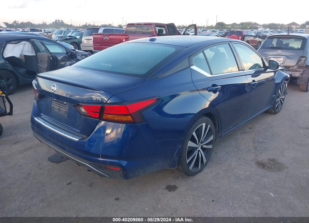 2022 NISSAN ALTIMA SR FWD VIN: 1N4BL4CV3NN379137