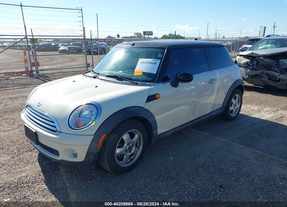 2008 MINI COOPER VIN: WMWMF33578TU64130