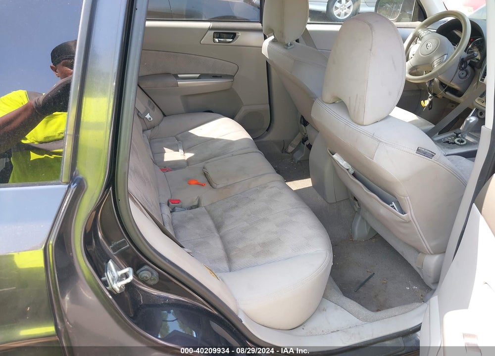 2010 SUBARU FORESTER 2.5X PREMIUM VIN: JF2SH6CC1AH723189