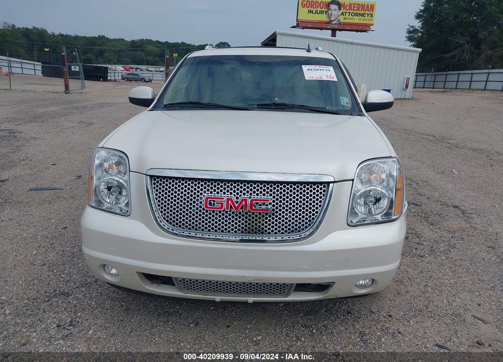 2012 GMC YUKON XL 1500 DENALI VIN: 1GKS2MEF4CR216011