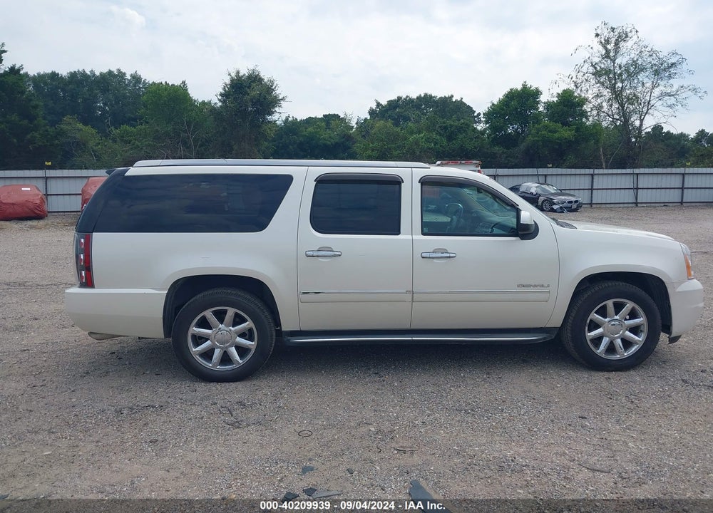 2012 GMC YUKON XL 1500 DENALI VIN: 1GKS2MEF4CR216011