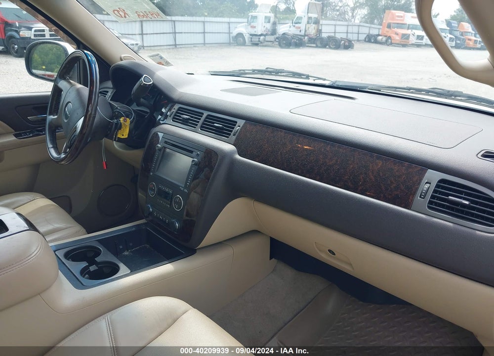 2012 GMC YUKON XL 1500 DENALI VIN: 1GKS2MEF4CR216011