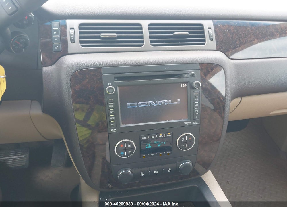 2012 GMC YUKON XL 1500 DENALI VIN: 1GKS2MEF4CR216011