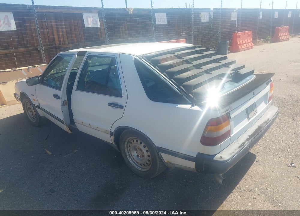 1988 SAAB 9000 VIN: YS3CT55L8J1017072