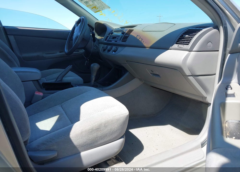 2004 TOYOTA CAMRY LE VIN: 4T1BE32K24U825607