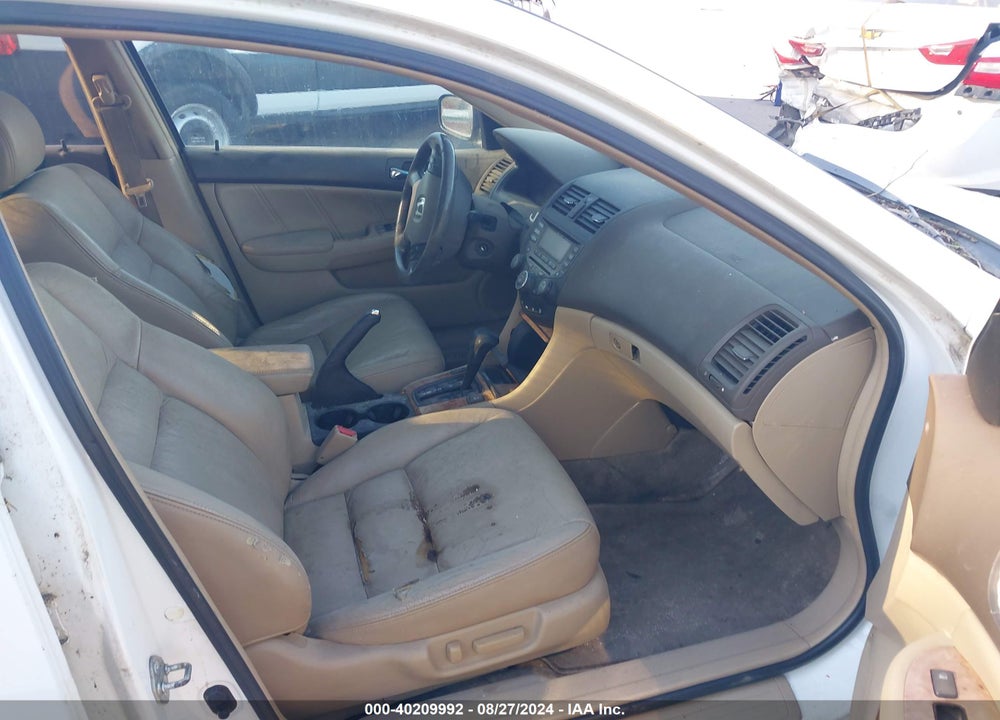 2004 HONDA ACCORD 3.0 EX VIN: 1HGCM66574A095844