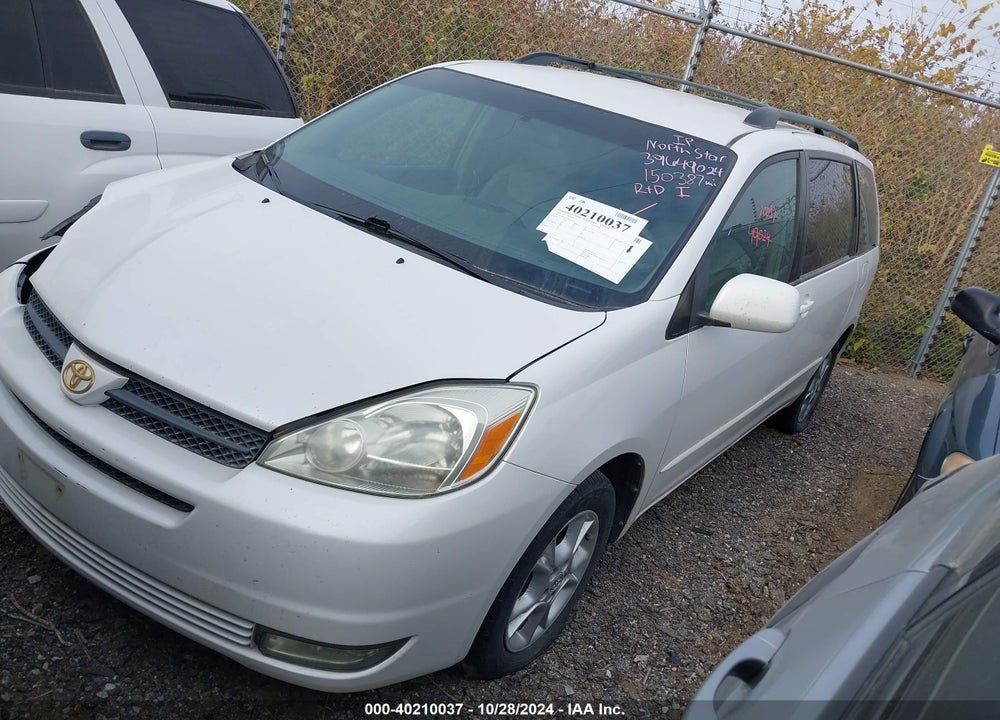 2004 TOYOTA SIENNA XLE VIN: 5TDBA22C94S019058