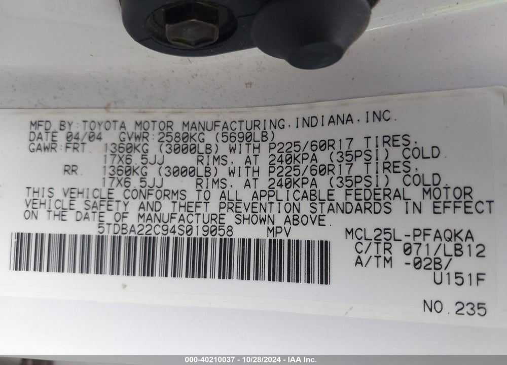 2004 TOYOTA SIENNA XLE VIN: 5TDBA22C94S019058