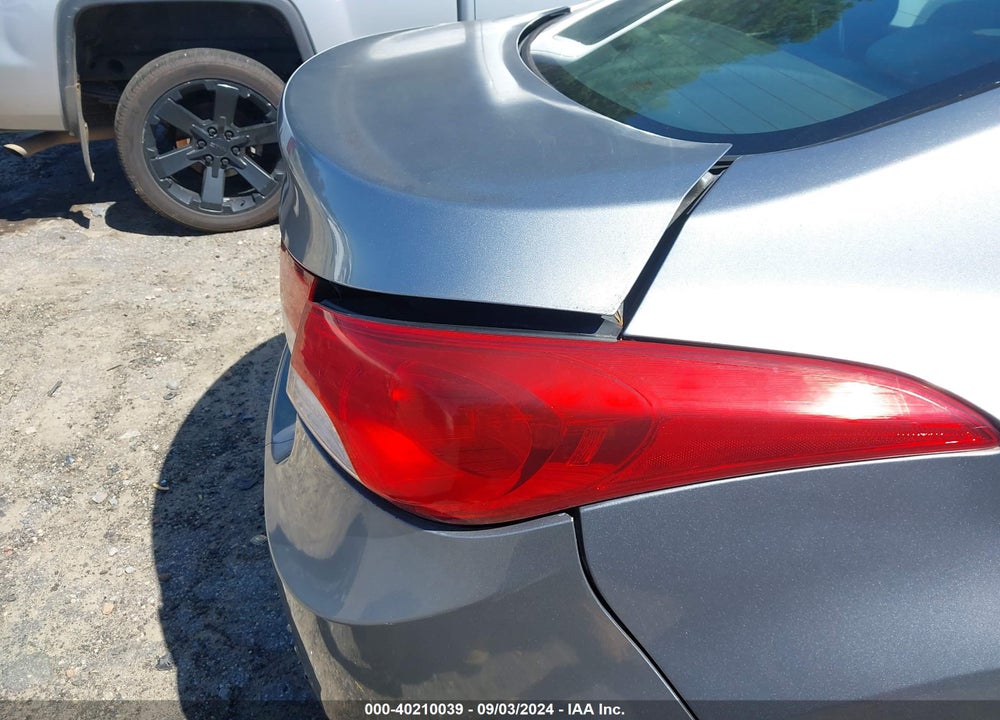 2013 HYUNDAI ELANTRA GLS VIN: KMHDH4AE7DU013074