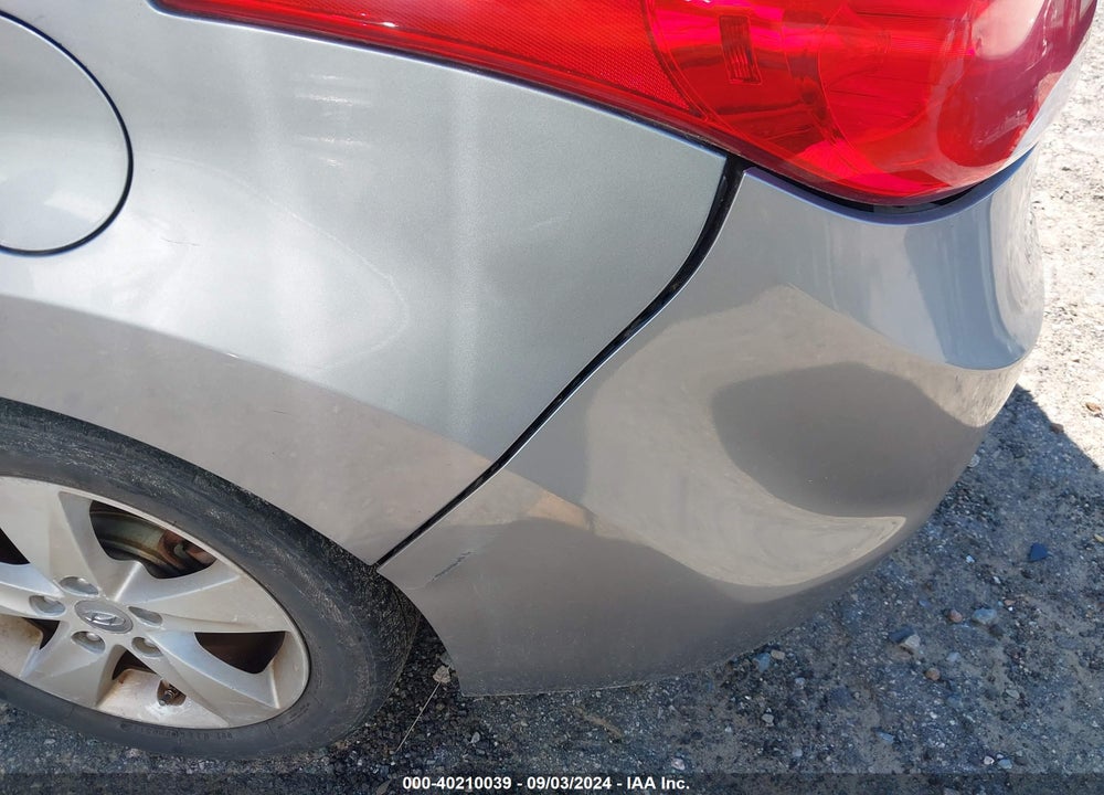 2013 HYUNDAI ELANTRA GLS VIN: KMHDH4AE7DU013074