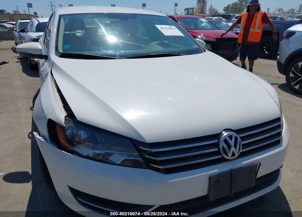 2012 VOLKSWAGEN PASSAT 2.5L SE VIN: 1VWBP7A34CC050227