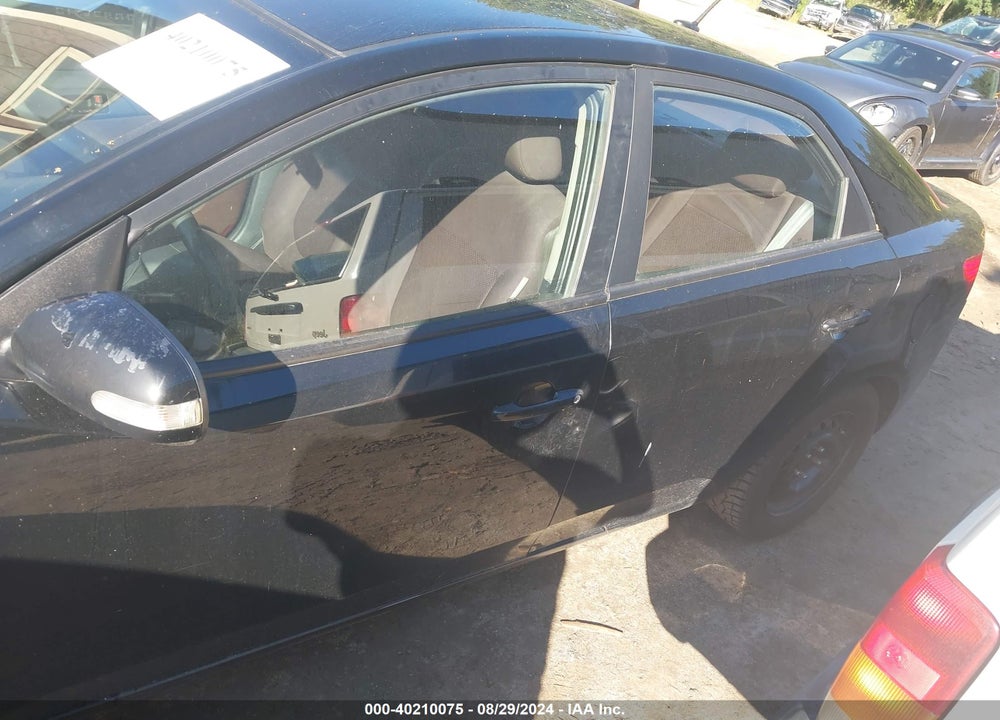 2010 KIA FORTE EX VIN: KNAFU4A21A5208895