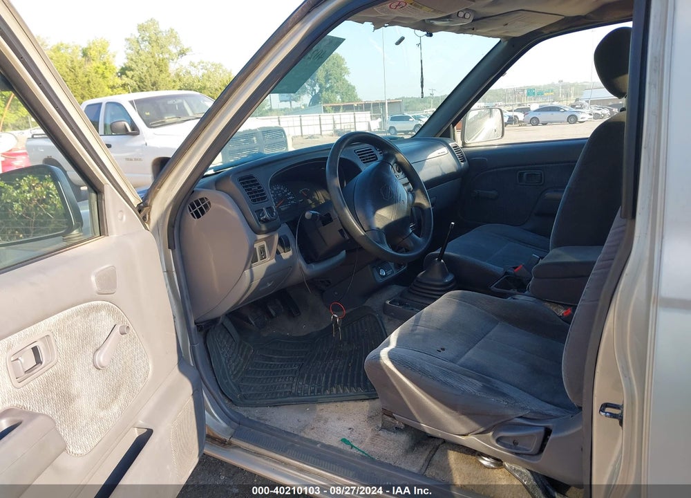 1999 NISSAN FRONTIER SE/XE VIN: 1N6DD26S4XC325900