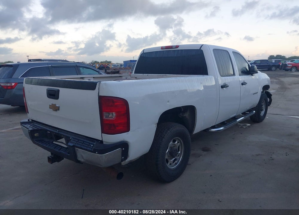 2008 CHEVROLET SILVERADO 2500HD WORK TRUCK VIN: 1GCHC23KX8F143615