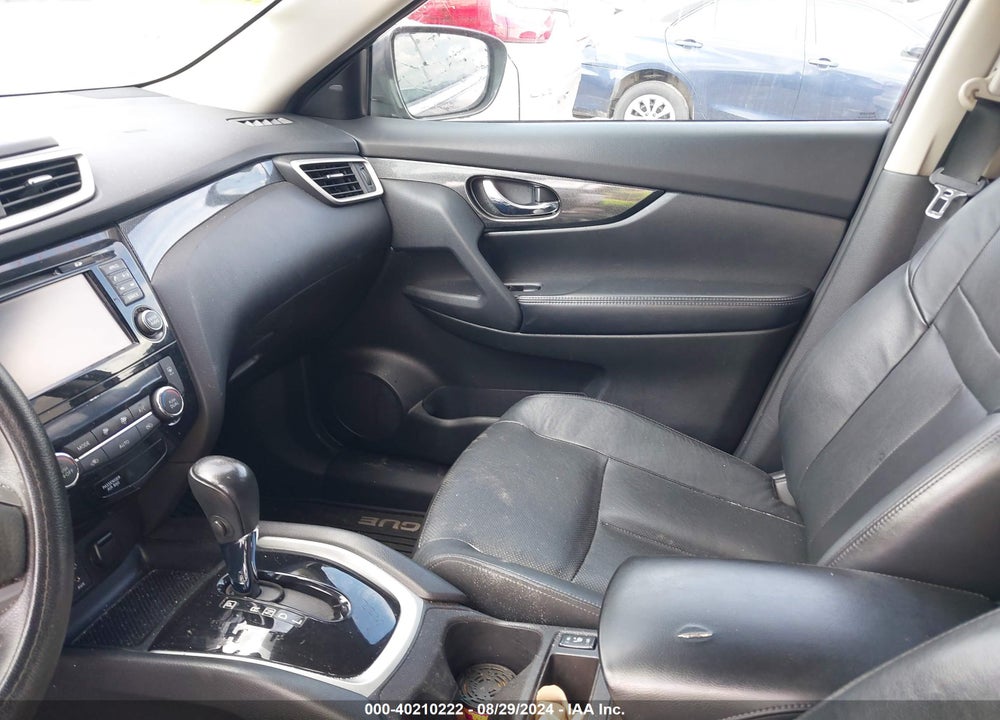 2015 NISSAN ROGUE SL VIN: 5N1AT2MV1FC844046