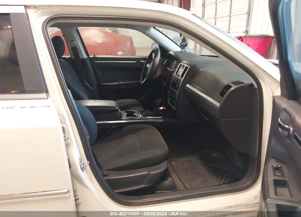 2009 CHRYSLER 300 LX VIN: 2C3KA43D59H564803