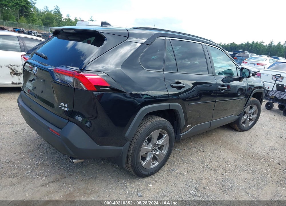 2024 TOYOTA RAV4 HYBRID XLE VIN: 4T3RWRFV0RU142631