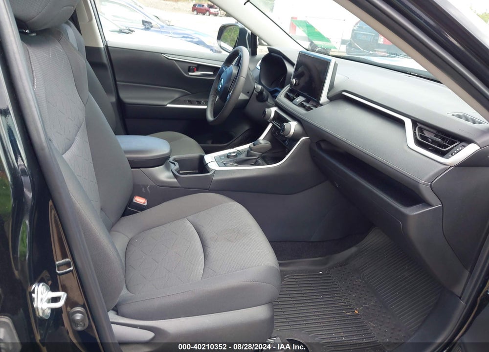 2024 TOYOTA RAV4 HYBRID XLE VIN: 4T3RWRFV0RU142631