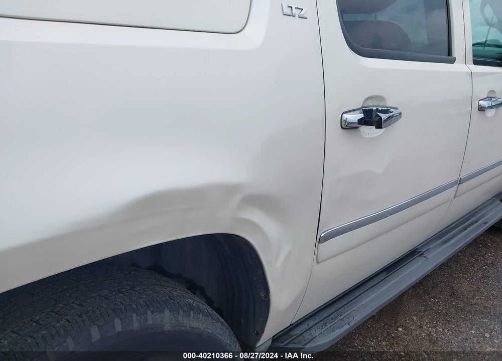2012 CHEVROLET AVALANCHE 1500 LTZ VIN: 3GNMCGE01CG290878