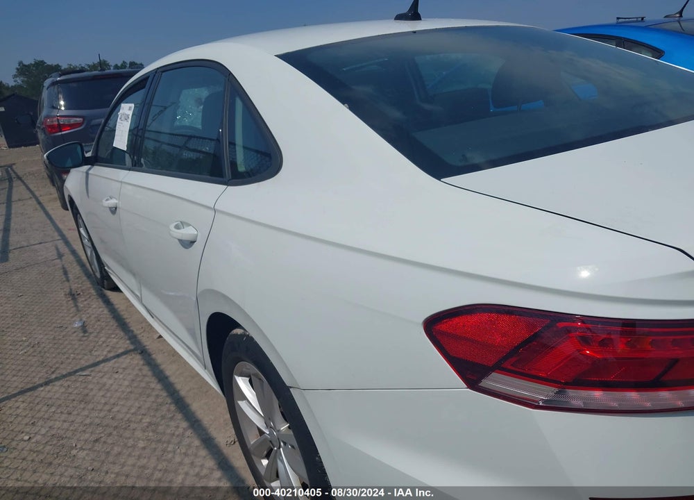 2021 VOLKSWAGEN PASSAT VIN: 1VWAA7A33MC017797