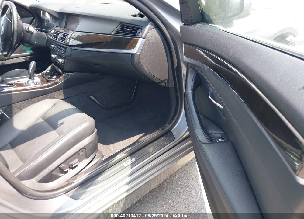 2011 BMW 528I VIN: WBAFR1C50BC746833