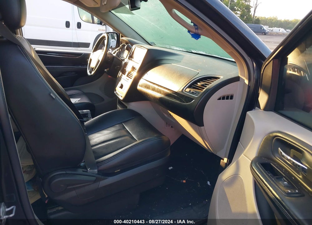 2014 CHRYSLER TOWN & COUNTRY TOURING VIN: 2C4RC1BG4ER220642