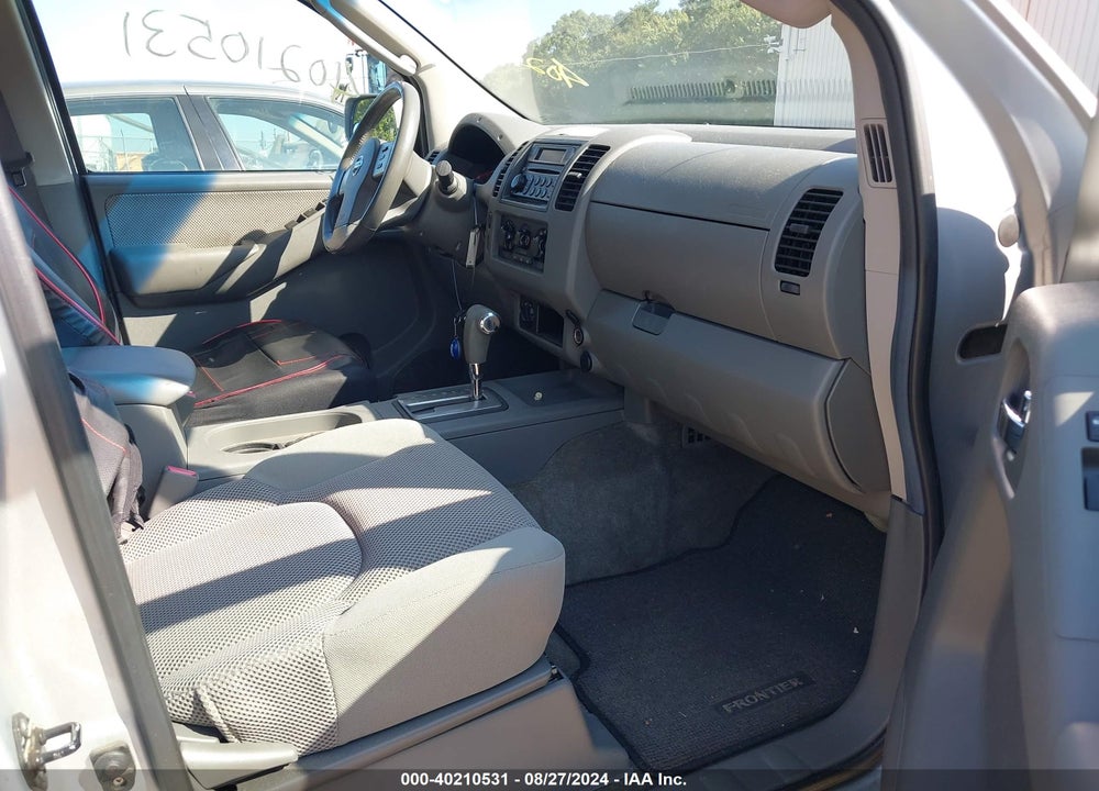 2005 NISSAN FRONTIER LE VIN: 1N6AD07W15C457034