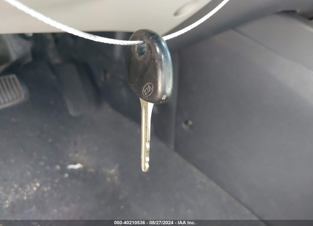 2010 KIA FORTE VIN: KNAFU4A26A5238720