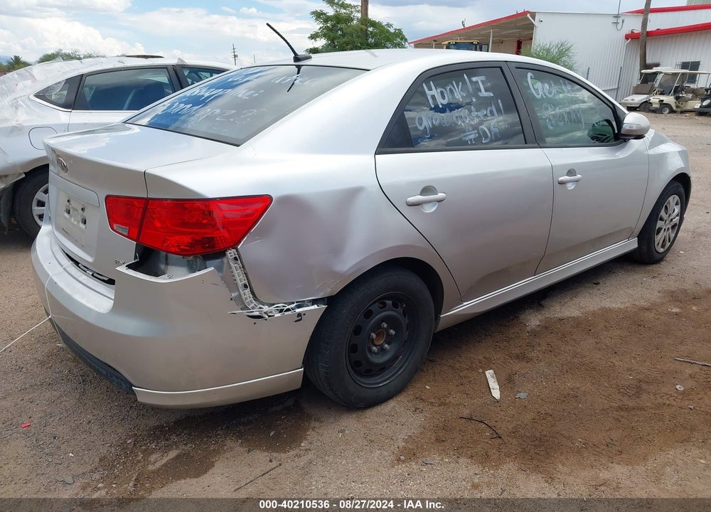 2010 KIA FORTE VIN: KNAFU4A26A5238720
