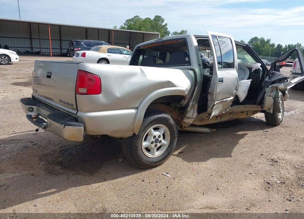 2004 CHEVROLET S-10 LS VIN: 1GCDT13X74K111744