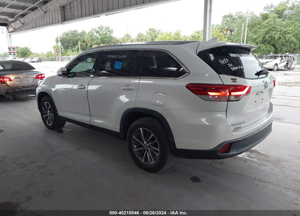 2019 TOYOTA HIGHLANDER XLE VIN: 5TDKZRFHXKS563024