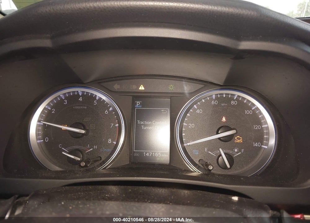 2019 TOYOTA HIGHLANDER XLE VIN: 5TDKZRFHXKS563024