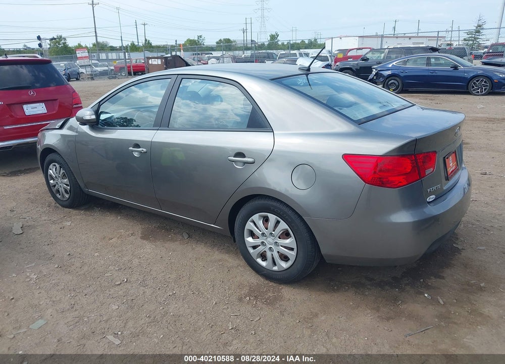 2010 KIA FORTE EX VIN: KNAFU4A23A5110984