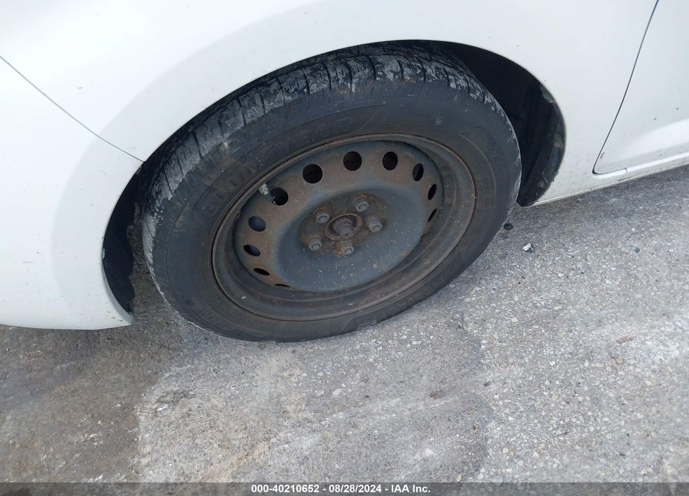 2008 SCION XB VIN: JTLKE50E781009503