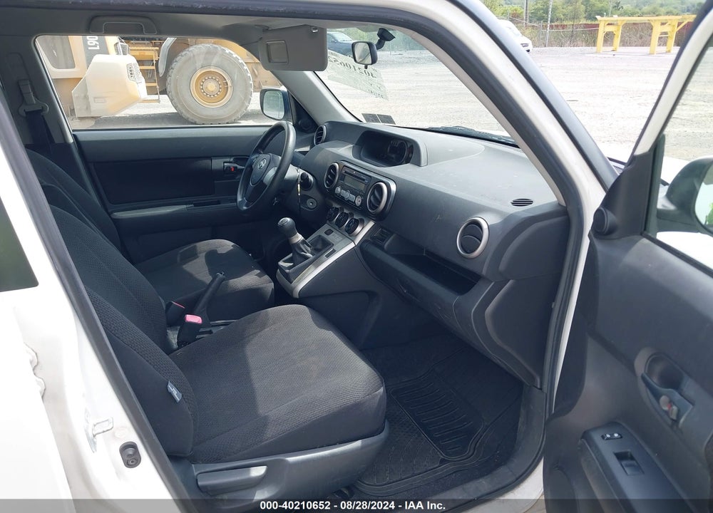 2008 SCION XB VIN: JTLKE50E781009503