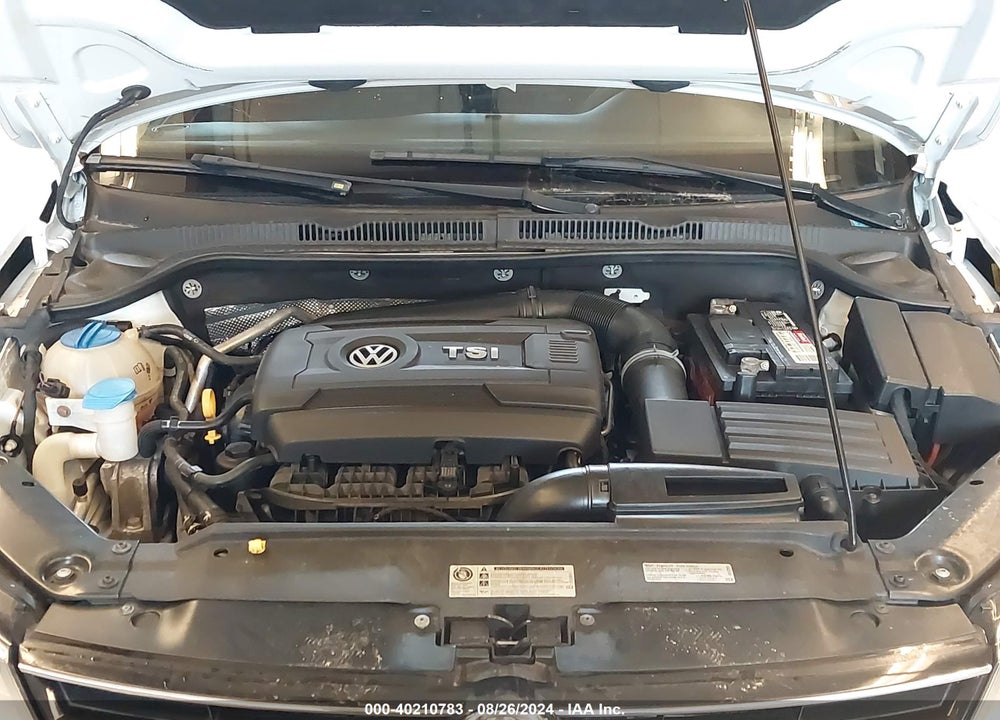 2015 VOLKSWAGEN JETTA 1.8T SE VIN: 3VWD17AJXFM271049