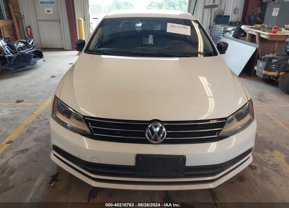 2015 VOLKSWAGEN JETTA 1.8T SE VIN: 3VWD17AJXFM271049