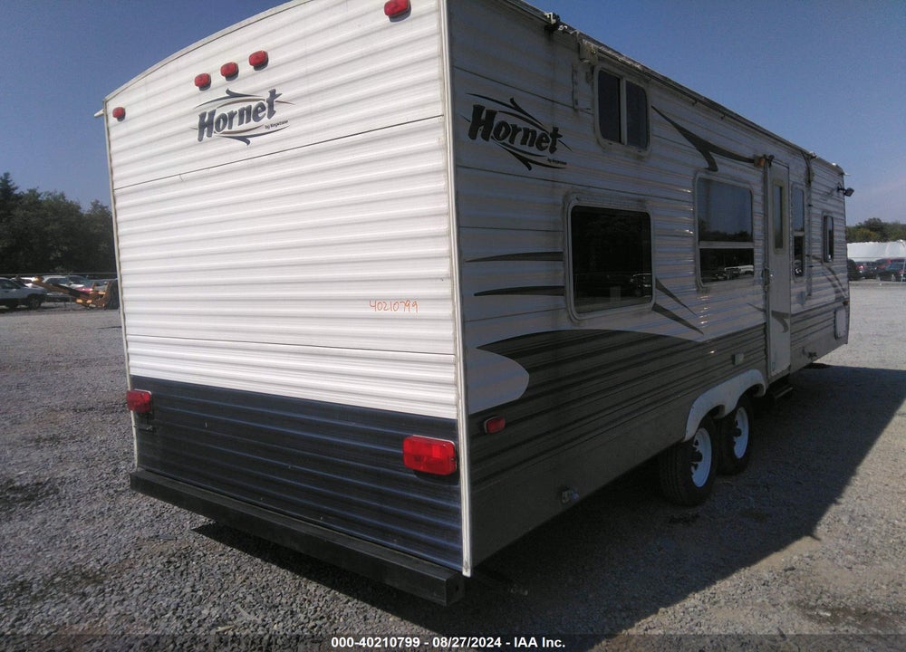 2007 HORNET TRAVEL TRAILER, 27 FT LONG, NO SLD VIN: 4YDT27B2577200188