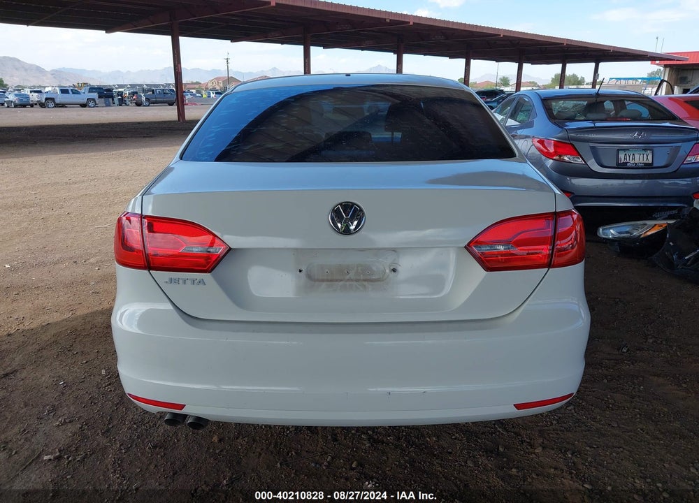 2014 VOLKSWAGEN JETTA 2.0L S VIN: 3VW2K7AJ0EM209310