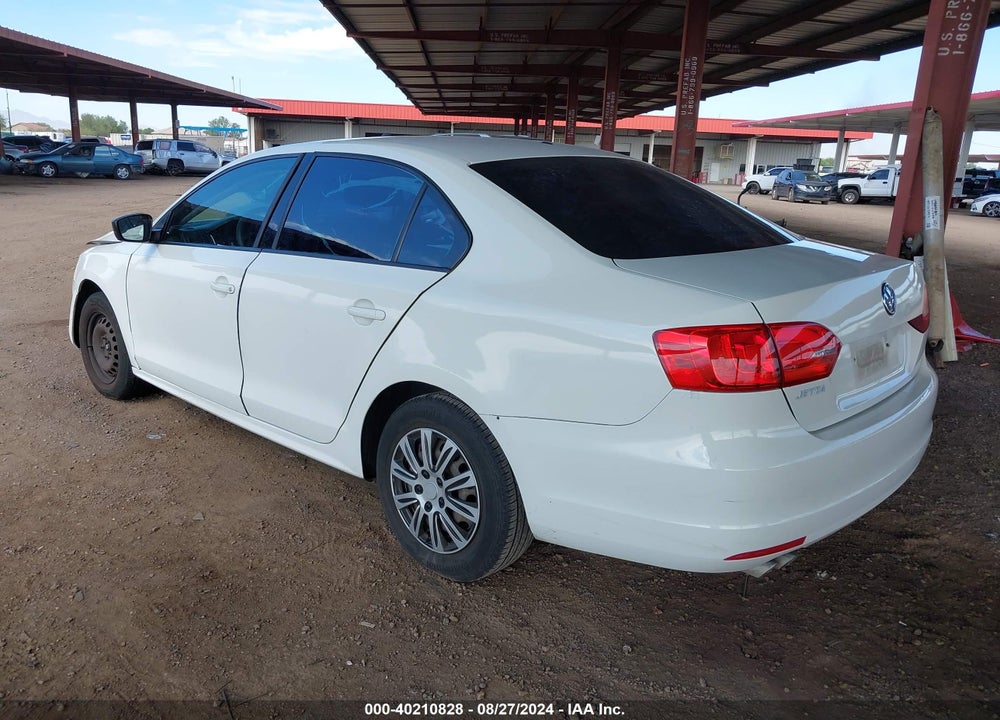 2014 VOLKSWAGEN JETTA 2.0L S VIN: 3VW2K7AJ0EM209310