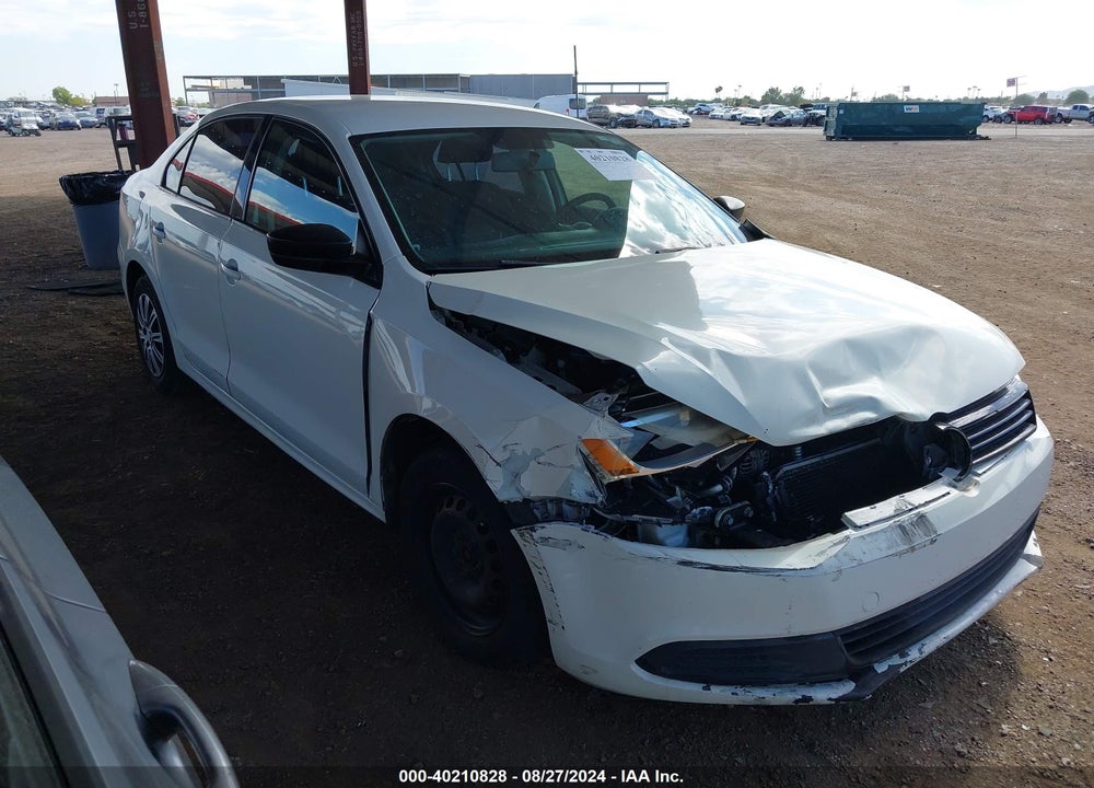 2014 VOLKSWAGEN JETTA 2.0L S VIN: 3VW2K7AJ0EM209310