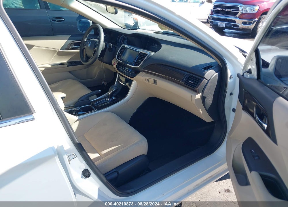 2017 HONDA ACCORD EX VIN: 1HGCR2F75HA167870